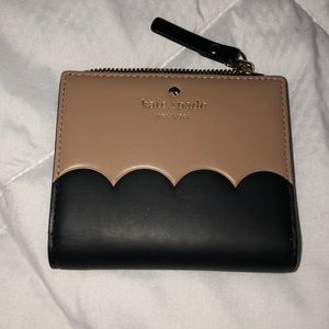 Kate Spade Wallet tan and black with stripes